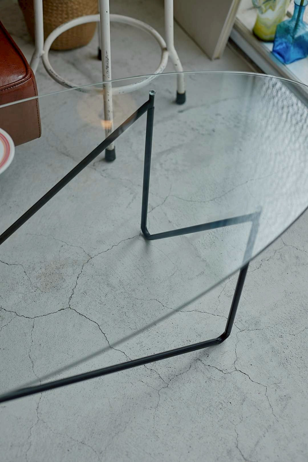 Glass Orbit Table