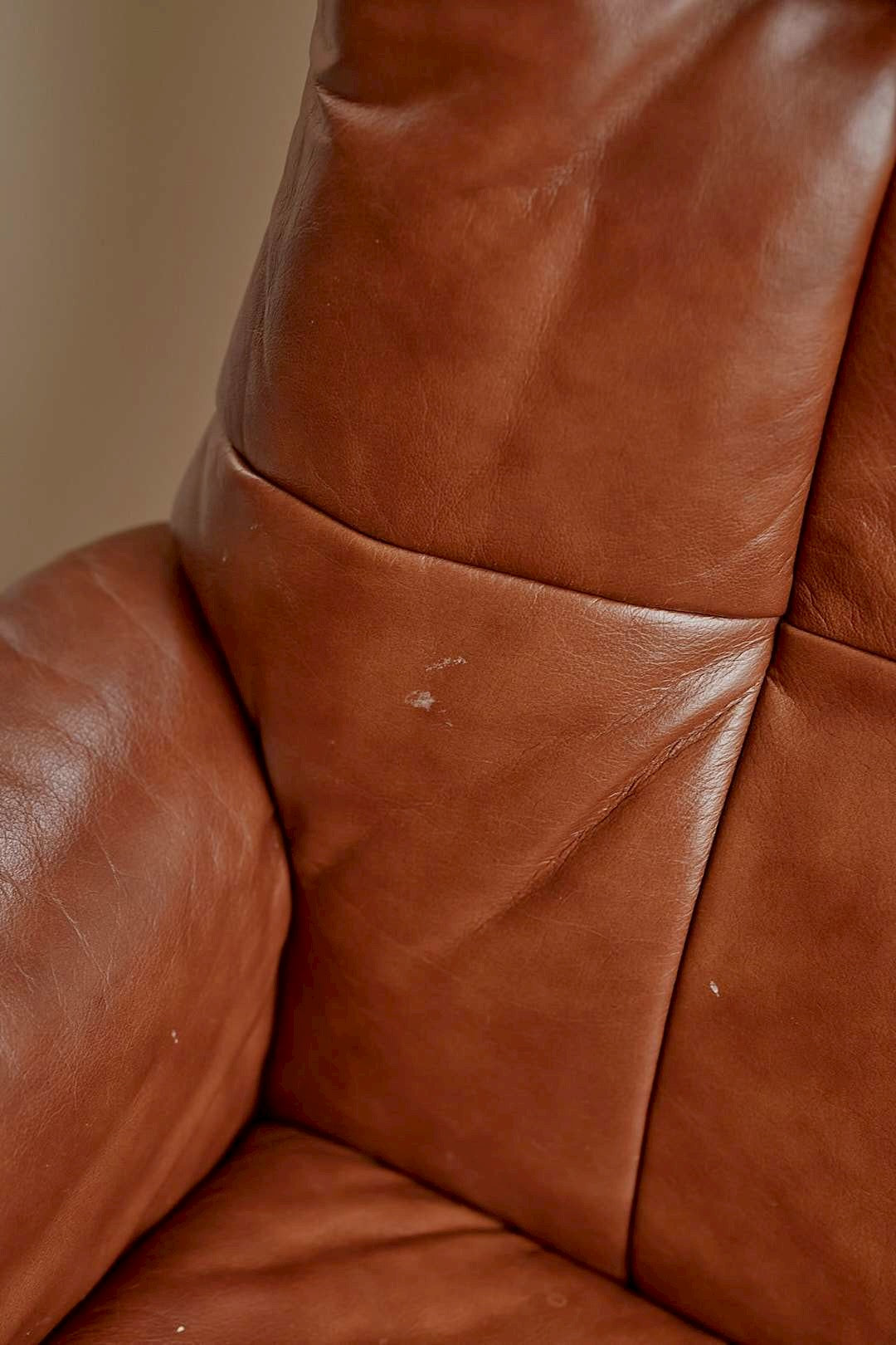 Leather Lounge Ritual