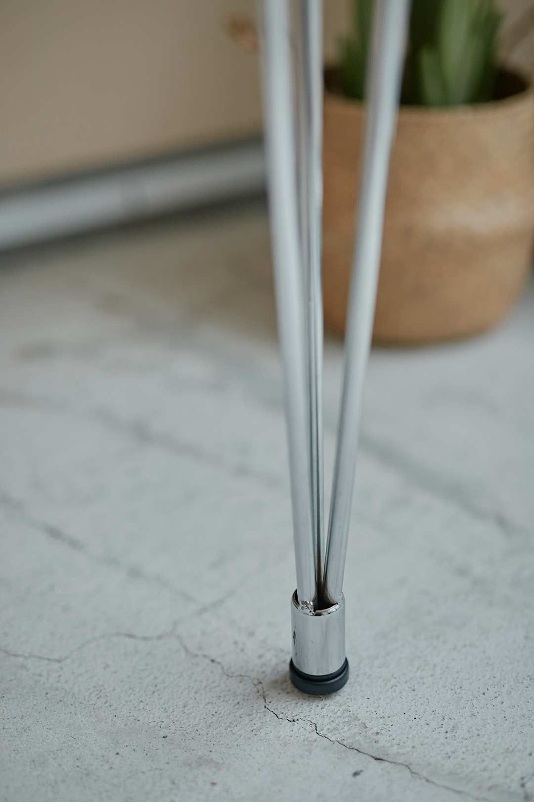 Slim Leg Work Table