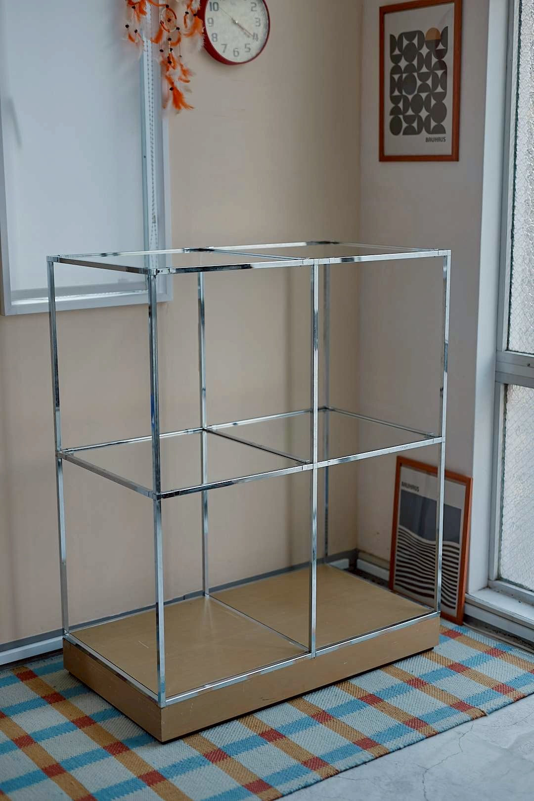 Chrome glass show case