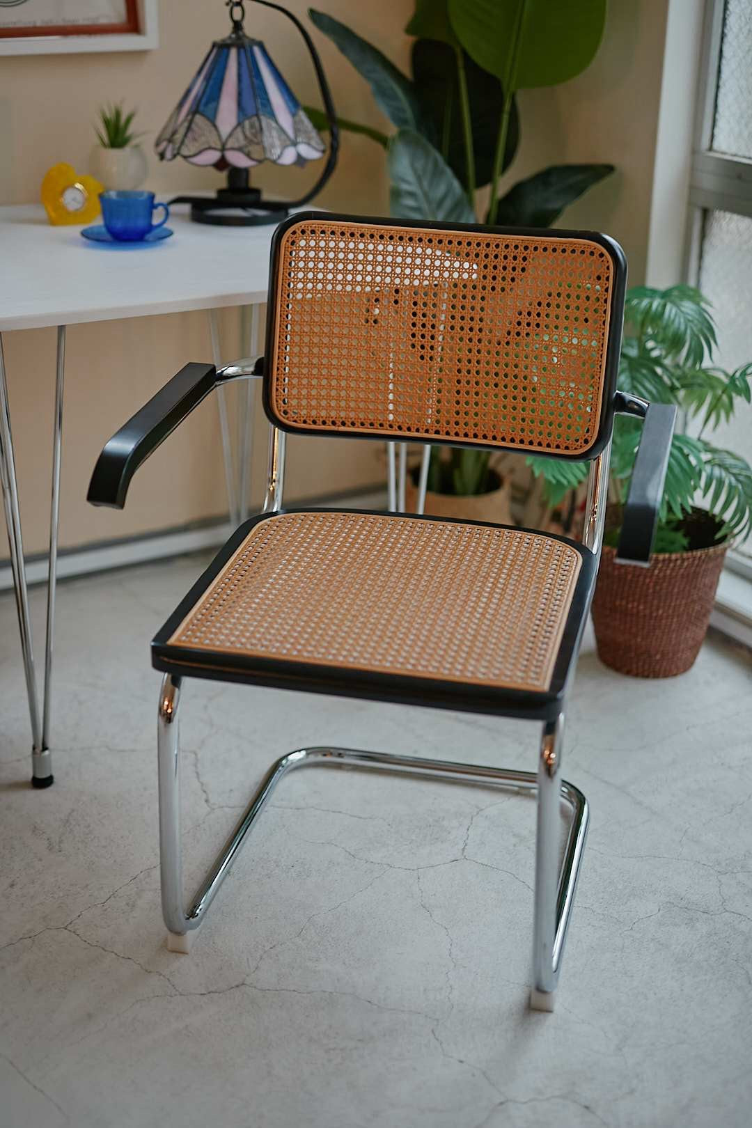 Cesca Cantilever Chair