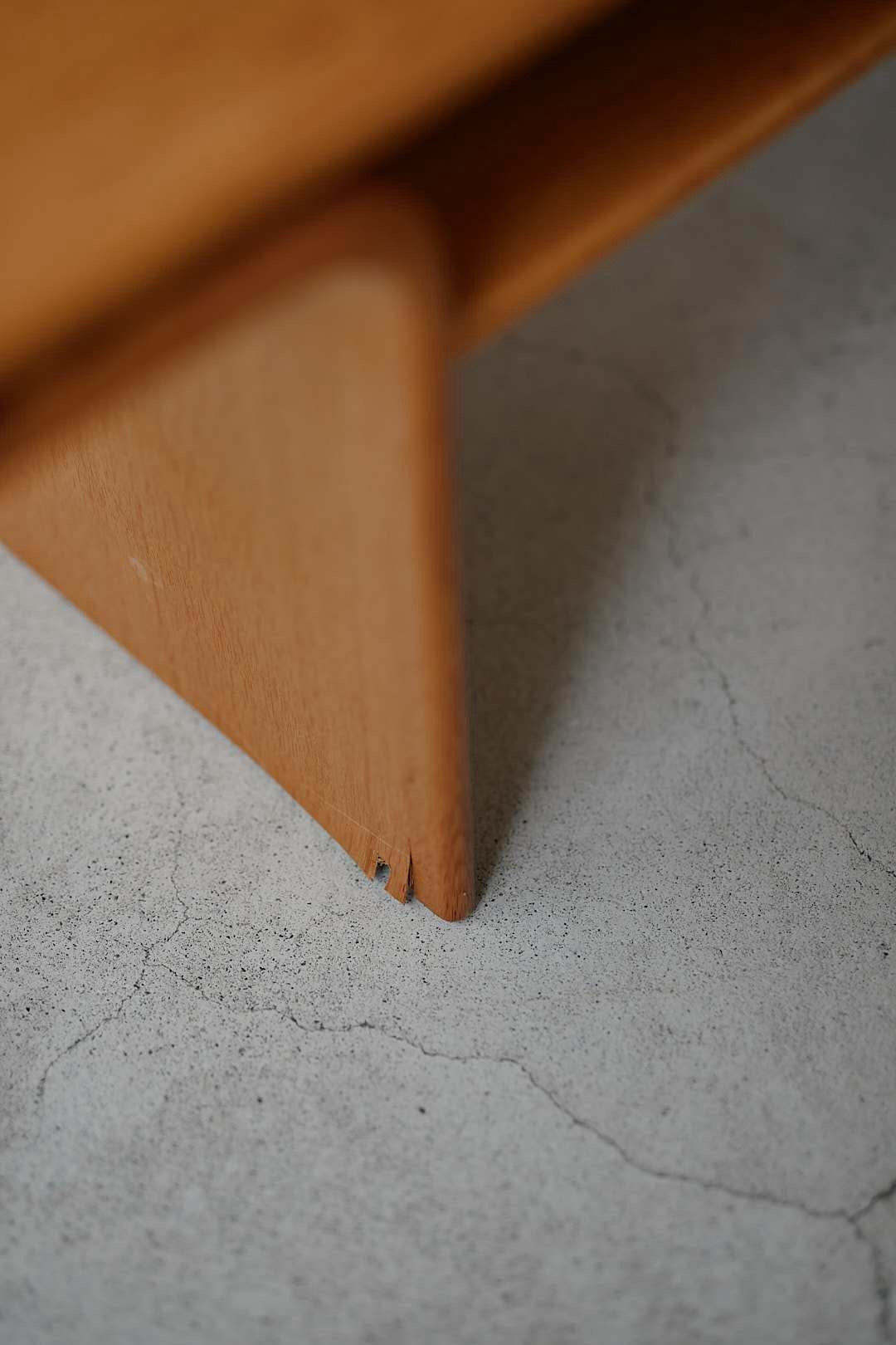 Round Edge Low Table