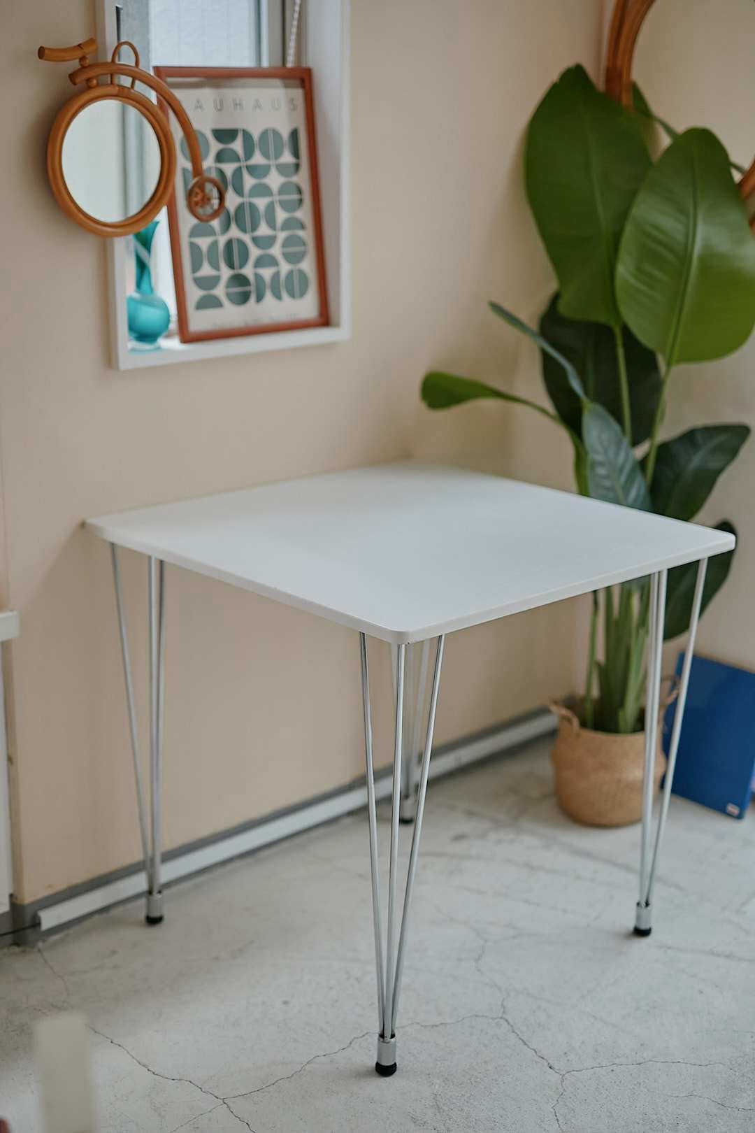 Slim Leg Work Table