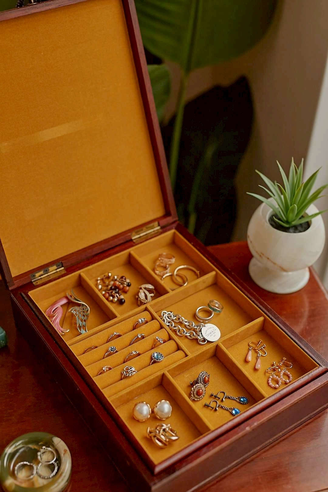 Flower fabric jewelry box