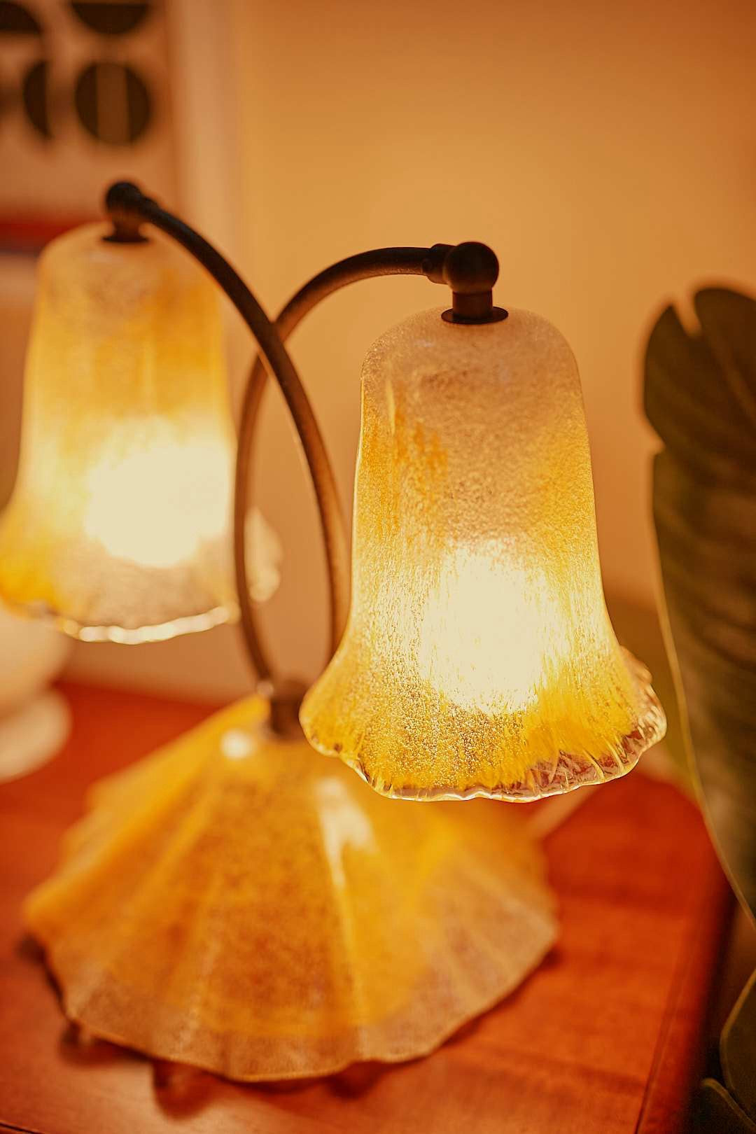 Iwata Glass

Twin Yellow Bell Lamp