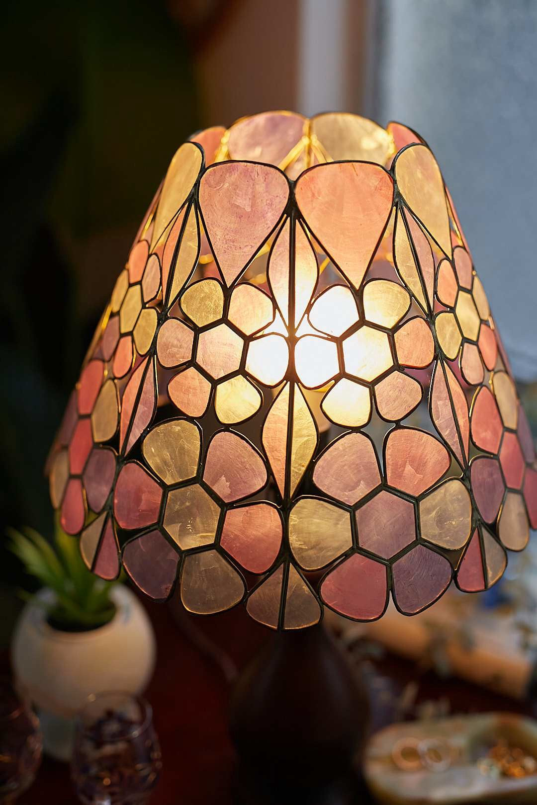 Pastel Flower Capiz Lamp