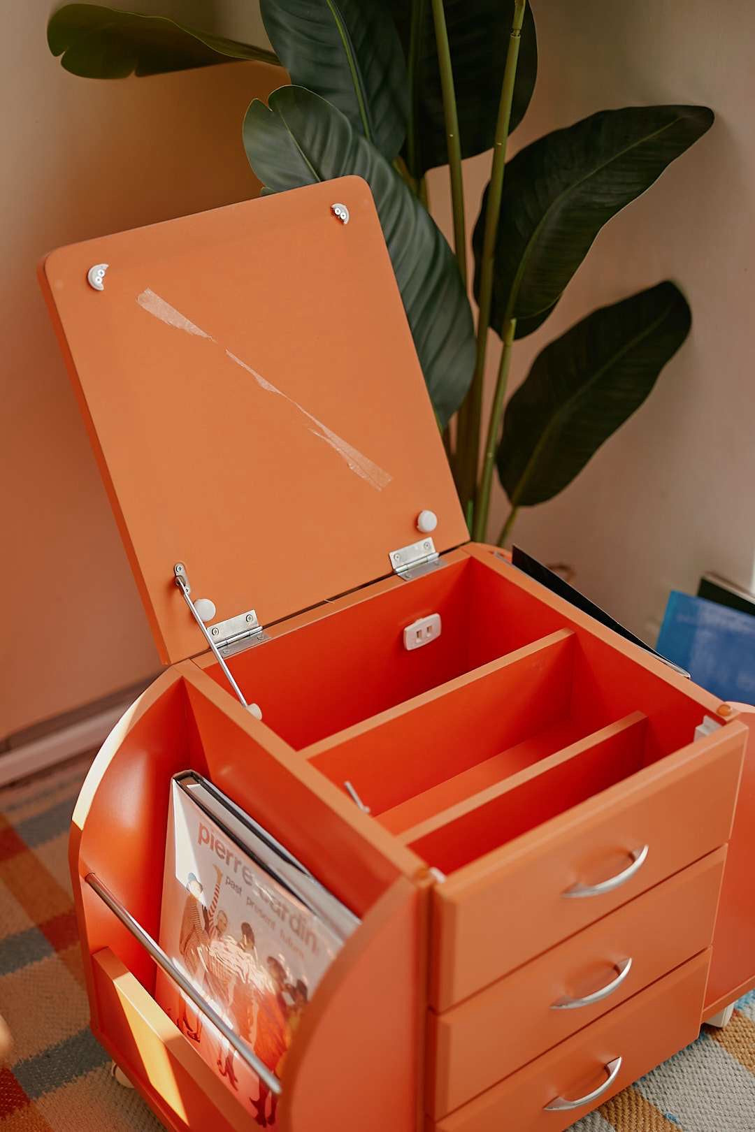 Orange Round Side Wagon