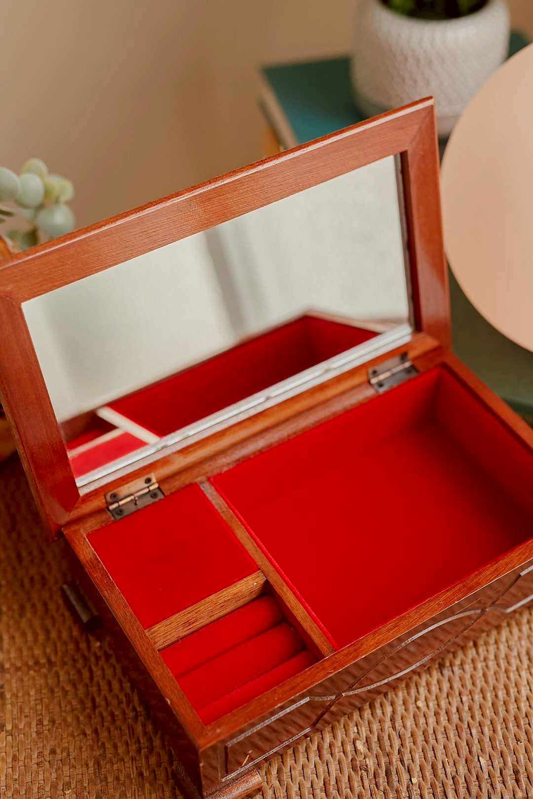 Flower Inlay Jewelry Box