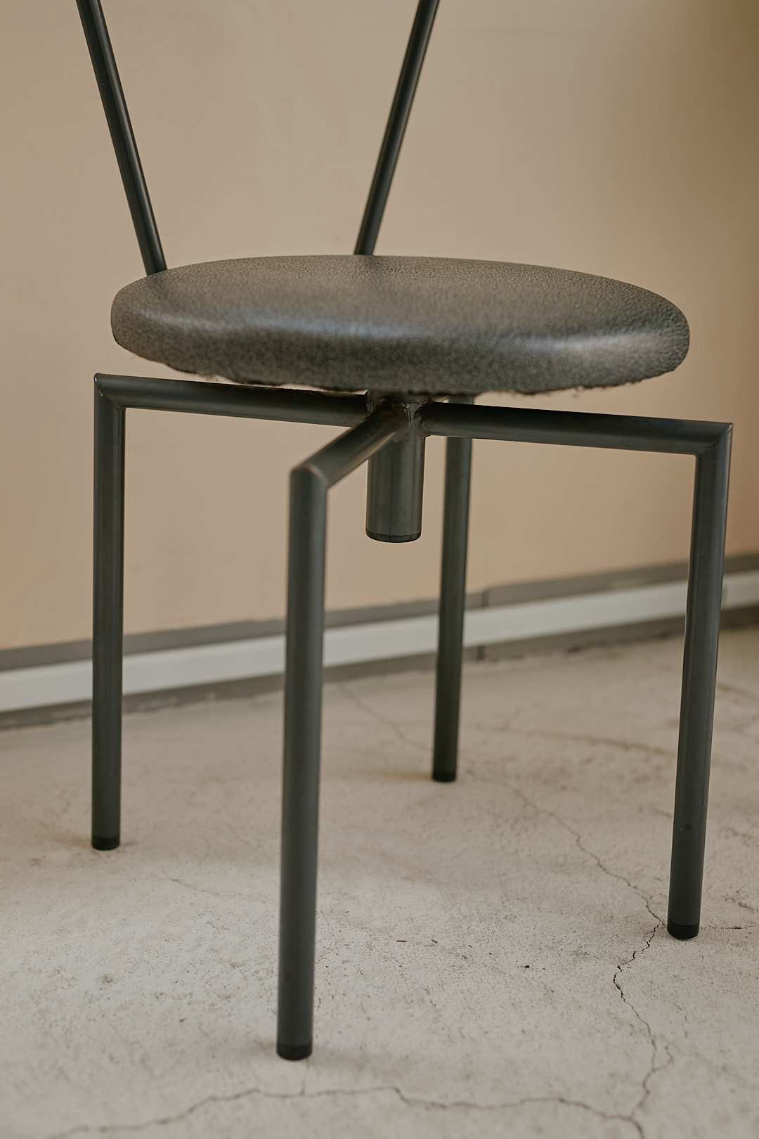 Swing Black Chair