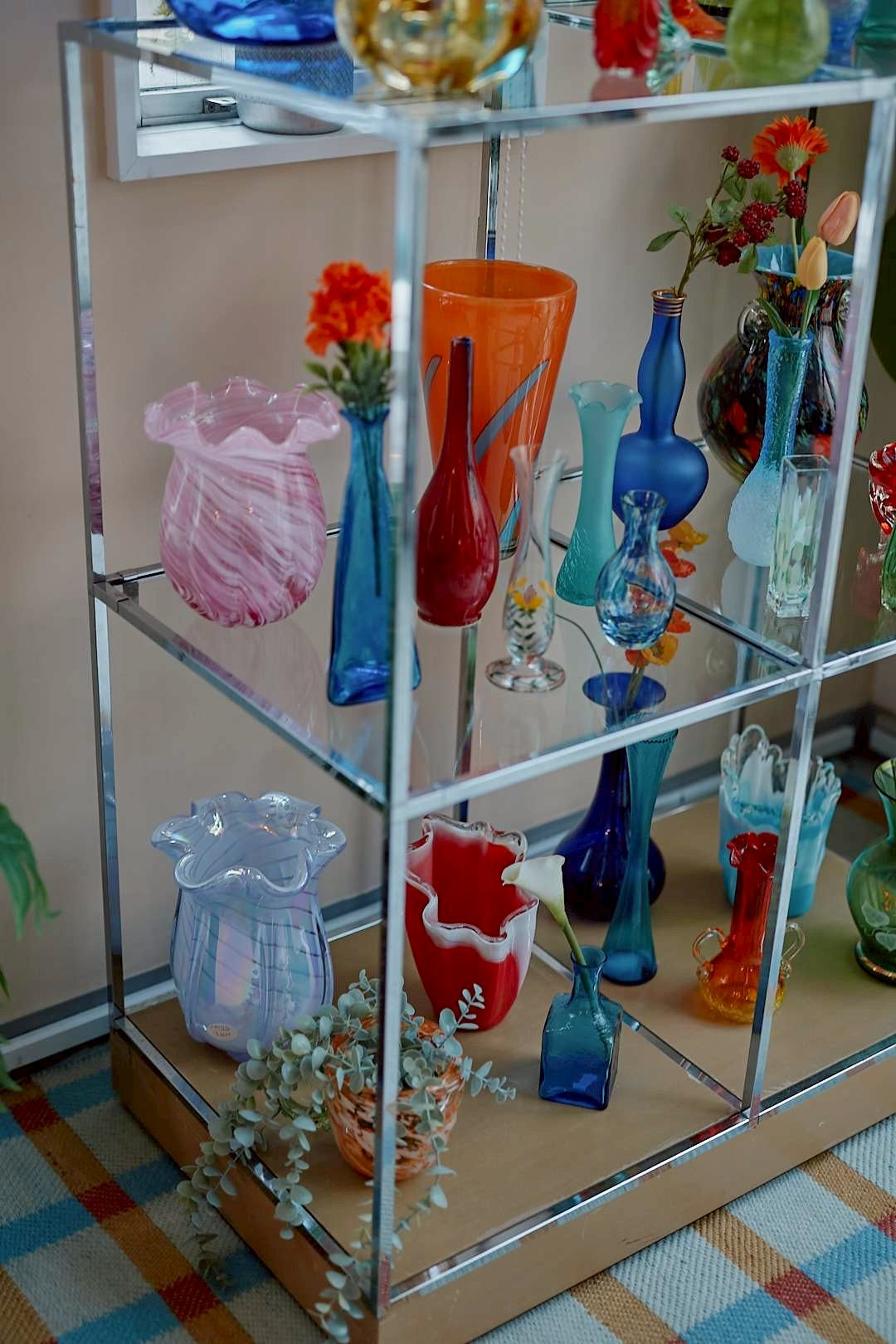 Chrome glass show case