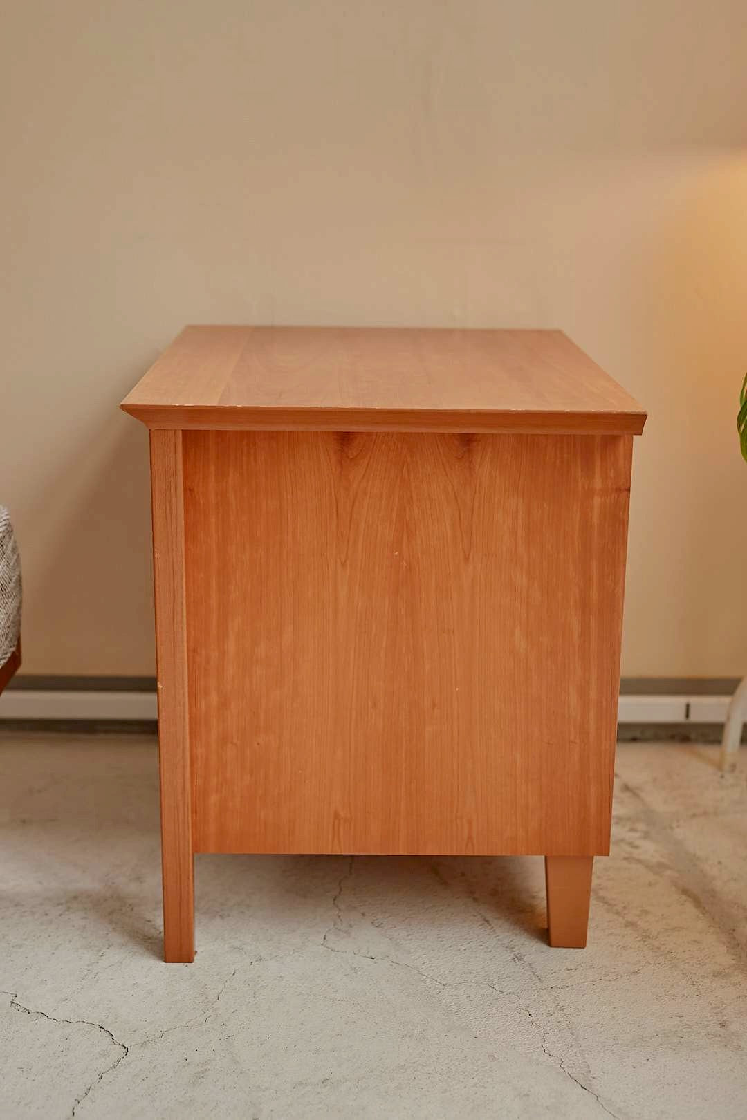 Minimal Wood Night Cabinet