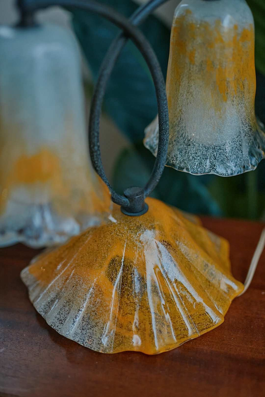 Iwata Glass

Twin Yellow Bell Lamp