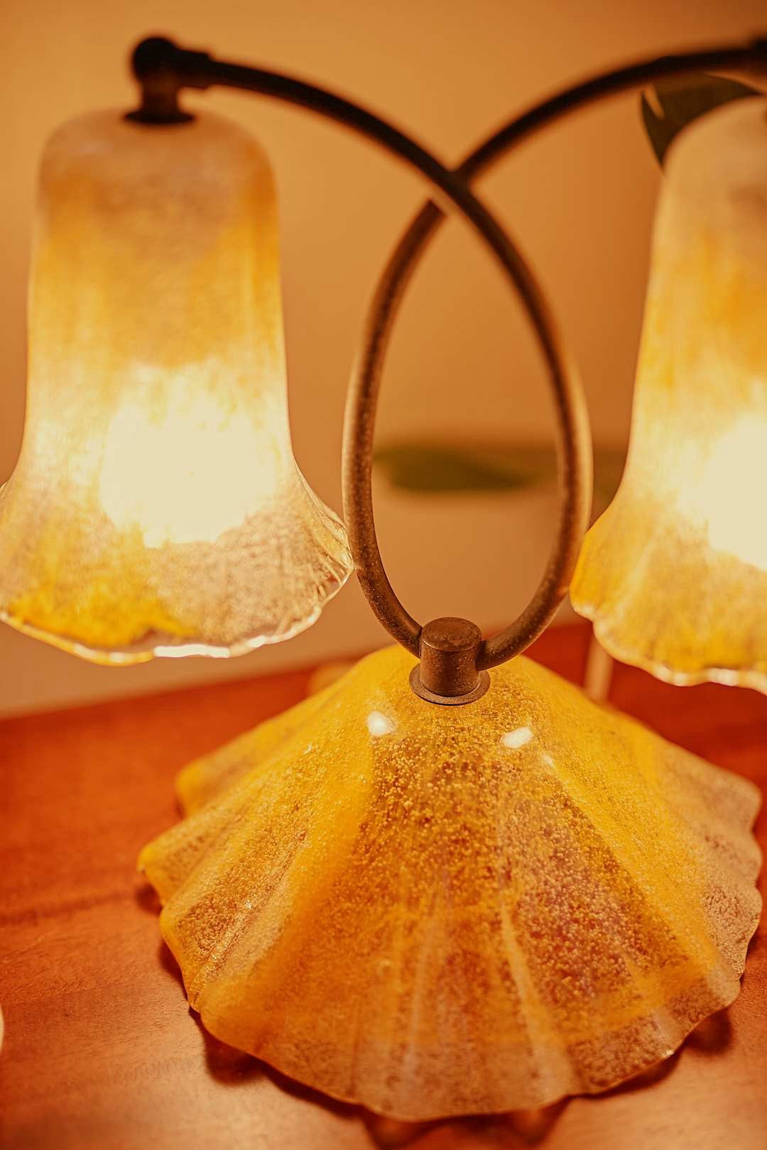Iwata Glass

Twin Yellow Bell Lamp