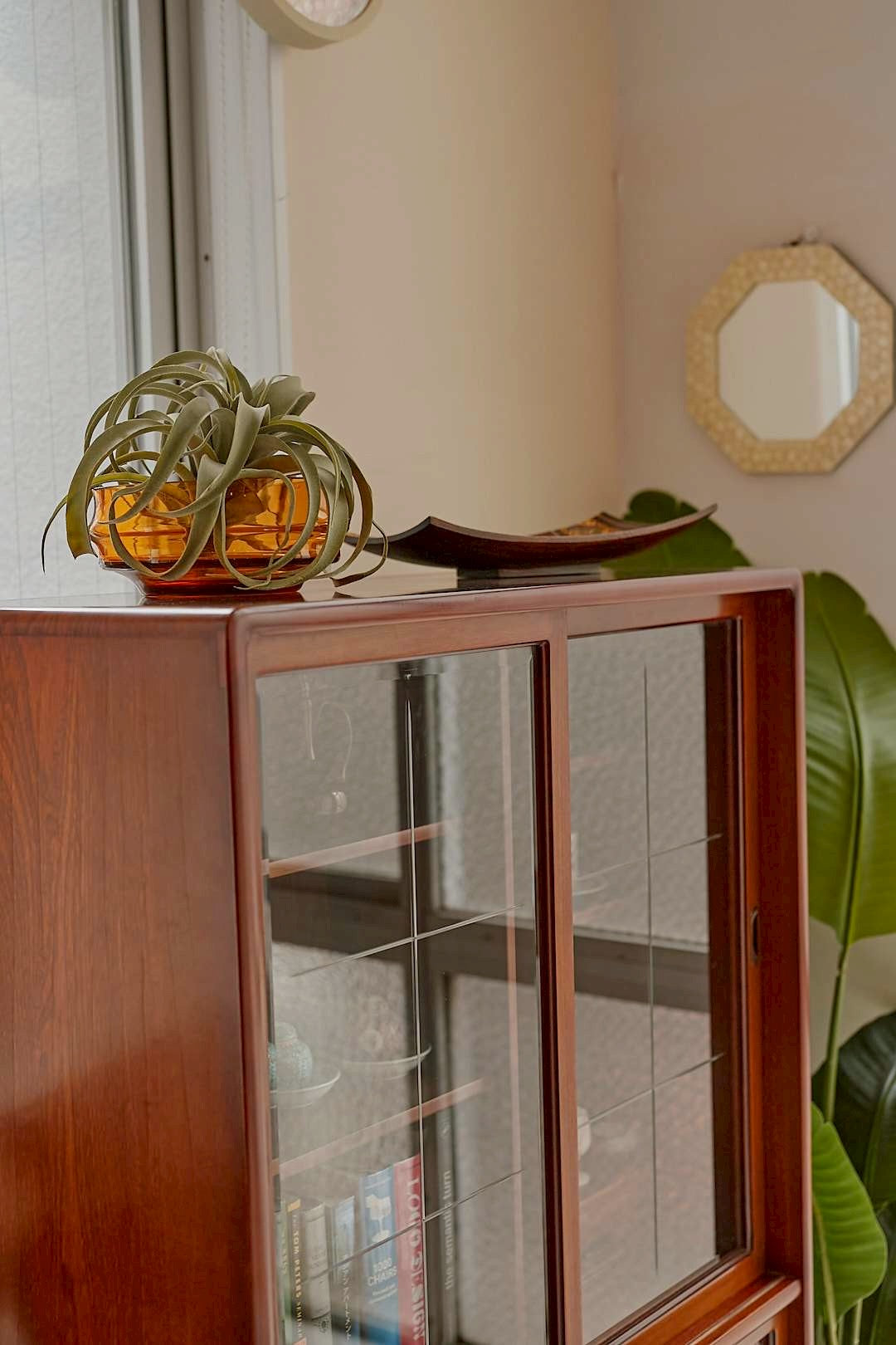 Modern cross glass cabinet