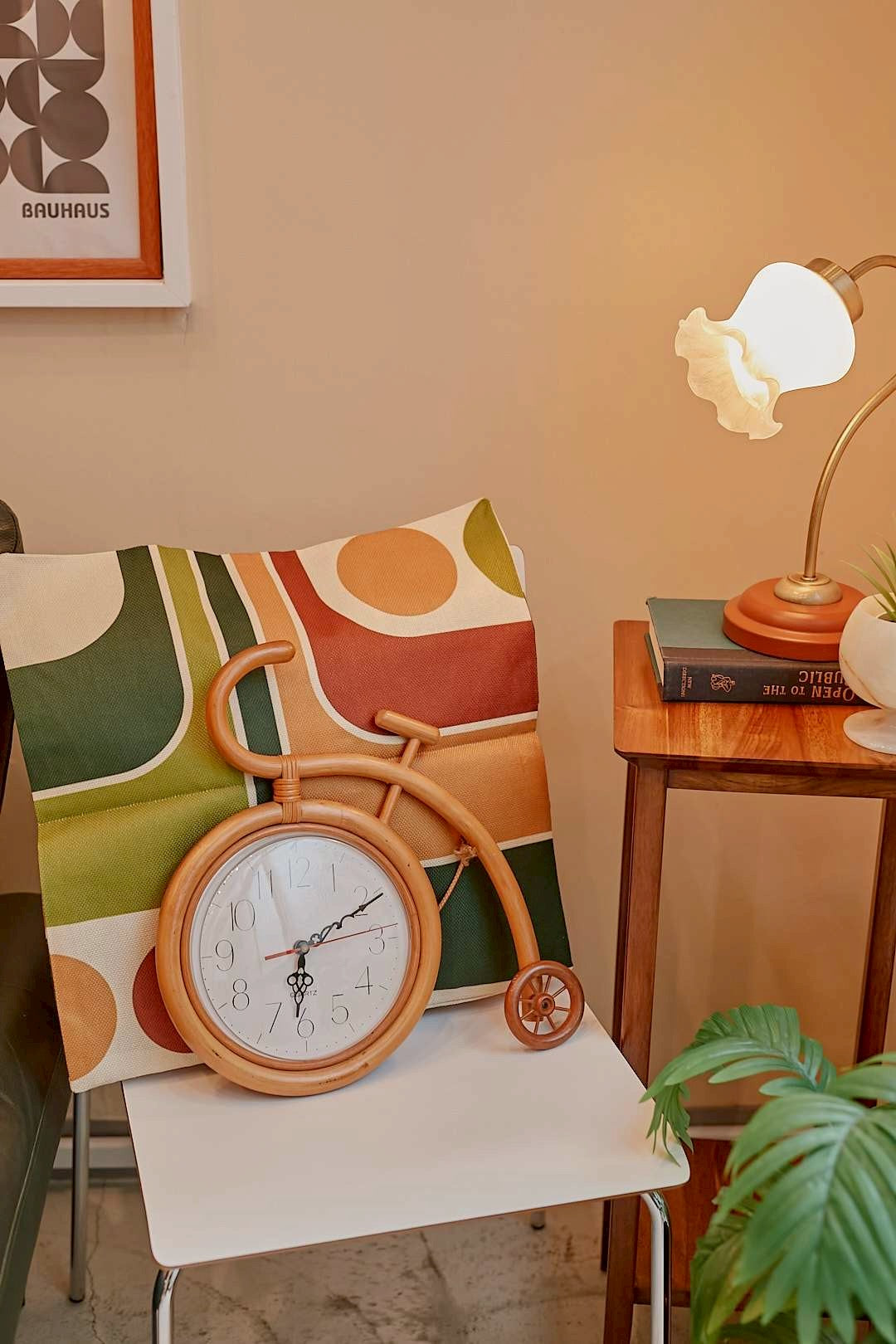 Rattan Bicycle Clock