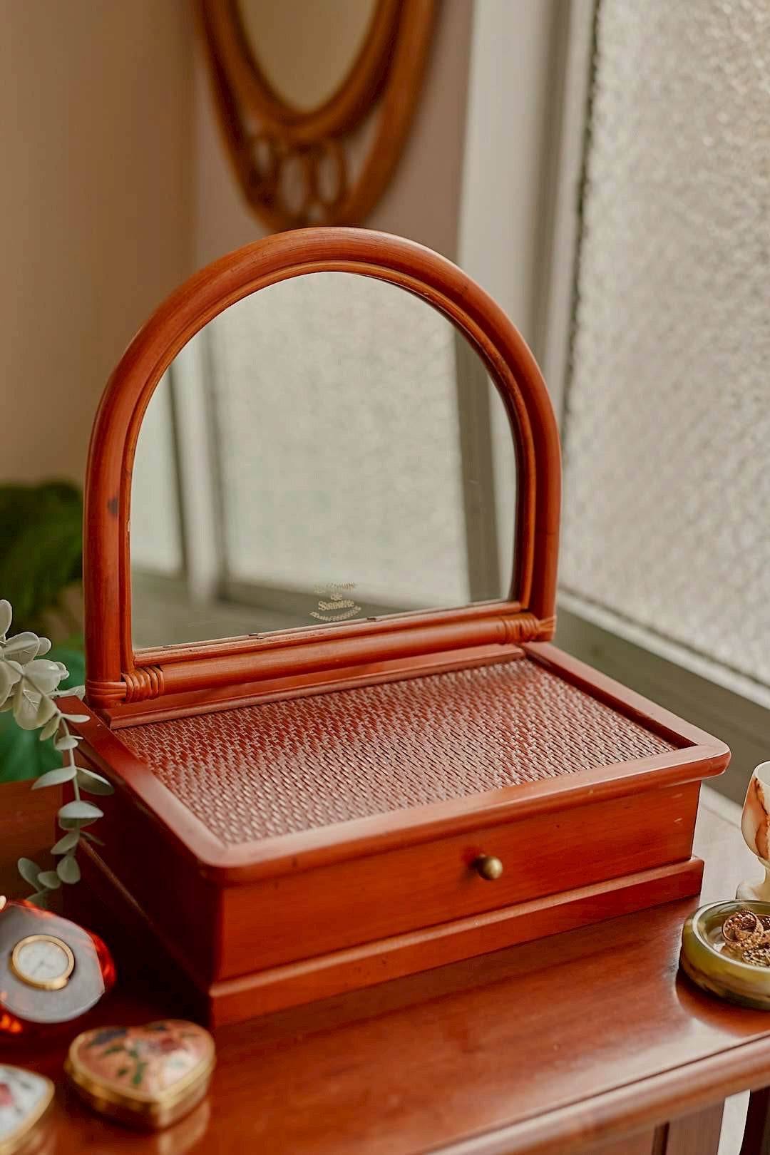 Kanebo Dresser mirror