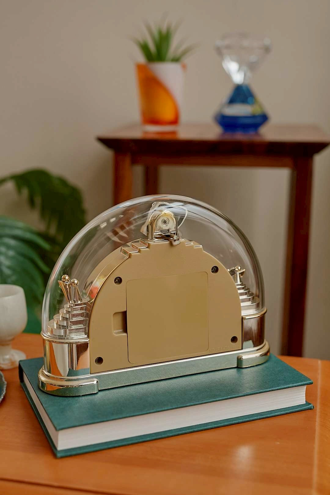 CITIZEN Crystal Arch Clock