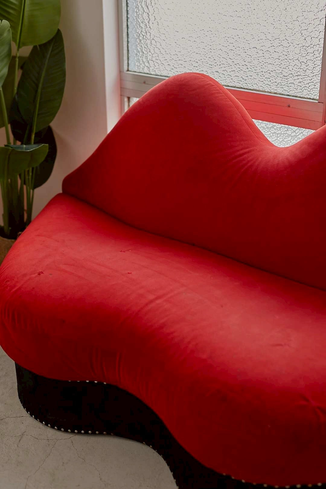 Lip Curve Sofa