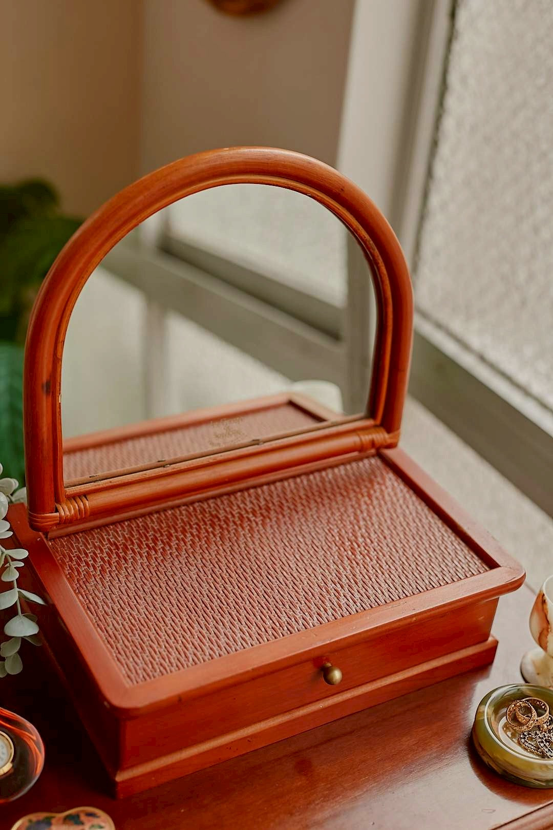 Kanebo Dresser mirror