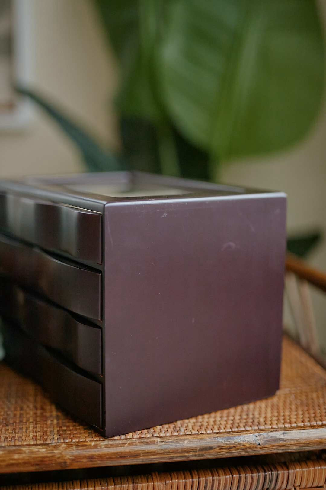Brown Wave Jewelry Chest