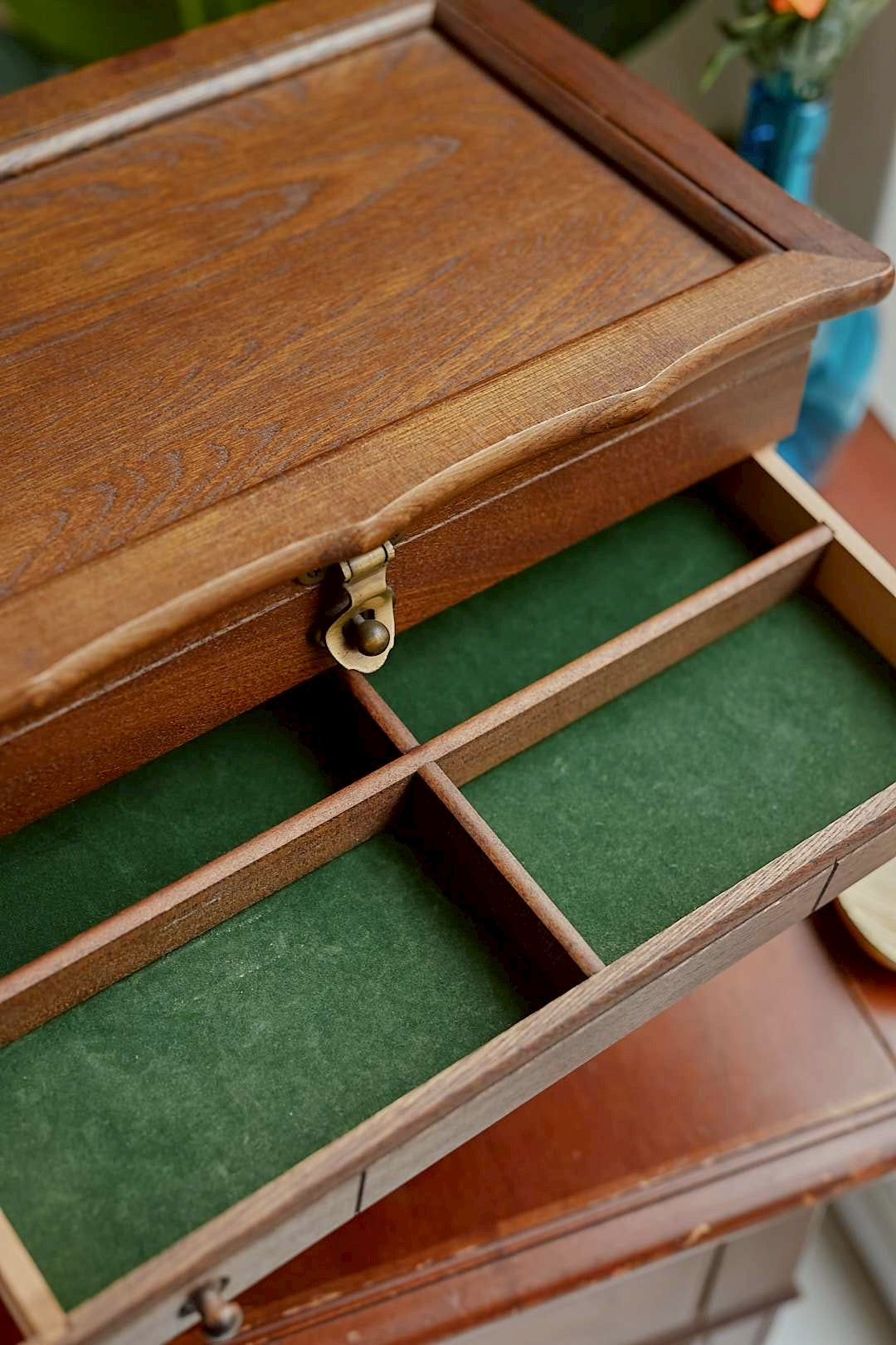 Green velvet jewelry box