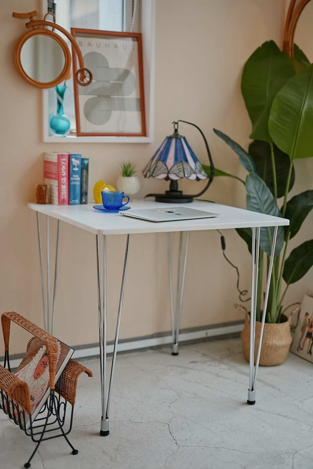 Slim Leg Work Table