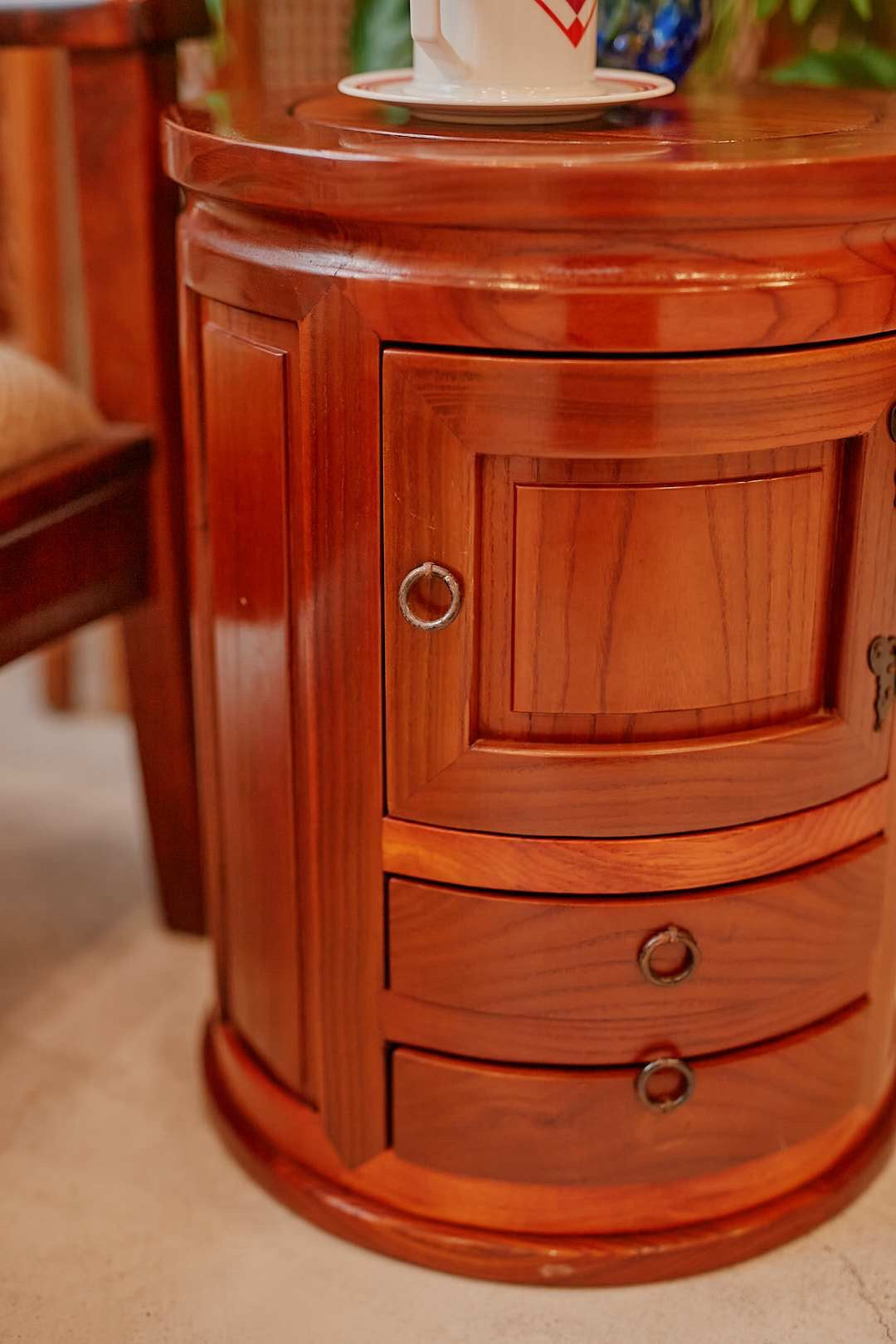 Richo Butterfly Stool