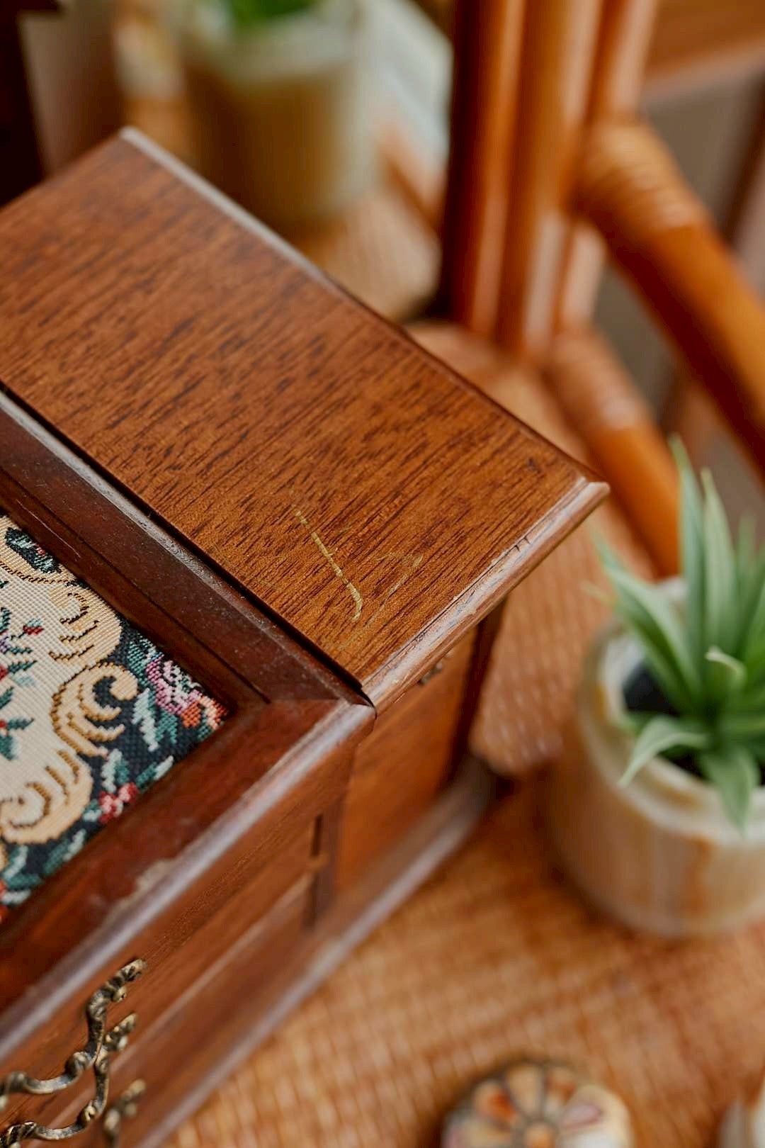 Rose Tapestry Jewel Chest