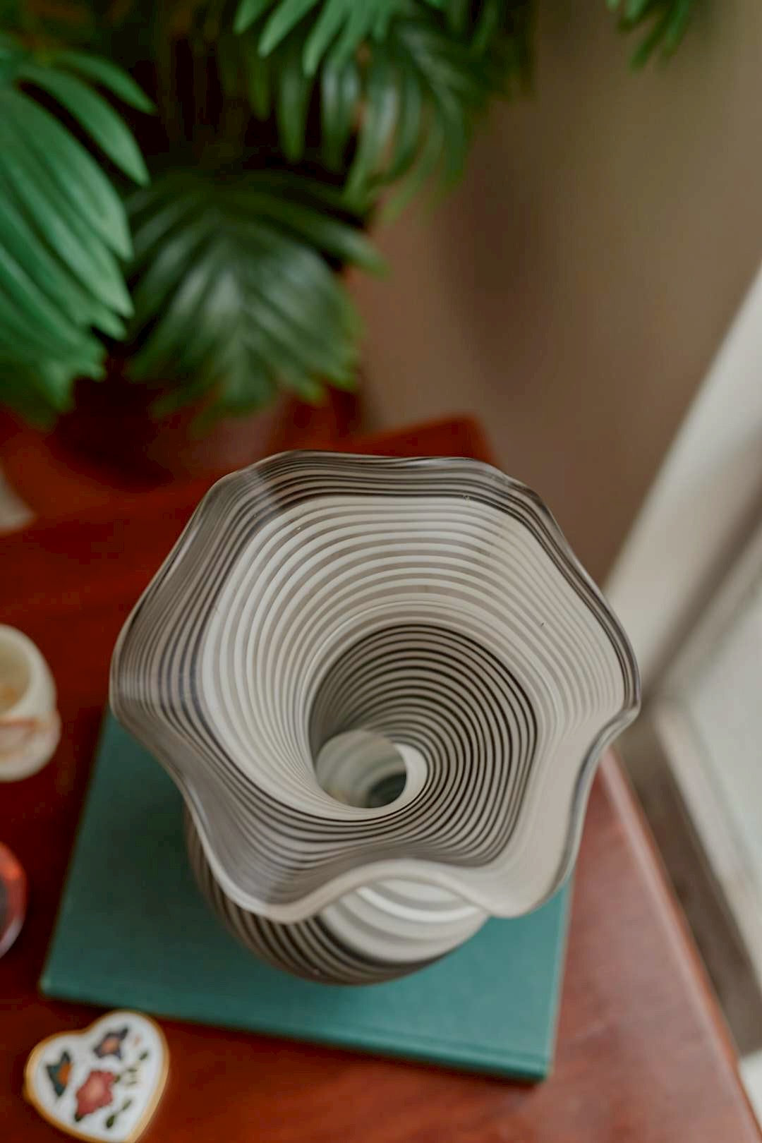 Twist Monotone Art Vase