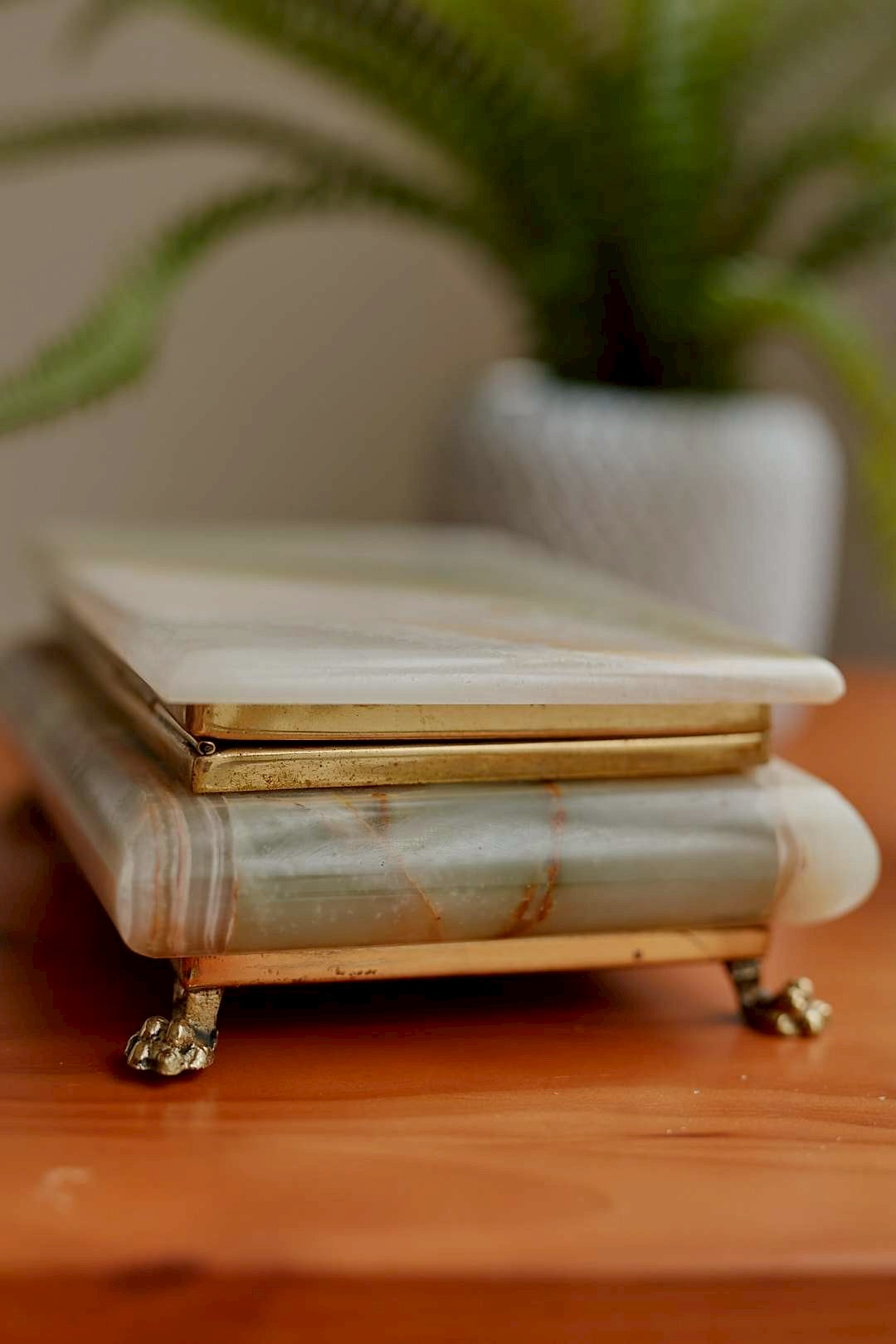 Onyx jewelry case