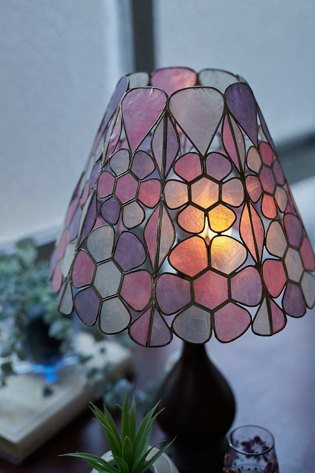 Pastel Flower Capiz Lamp