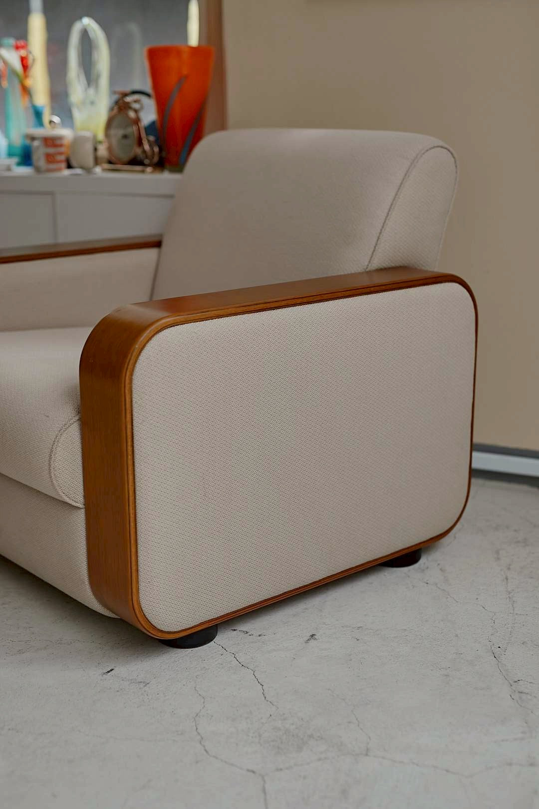 Tender Curve Lounge Chair