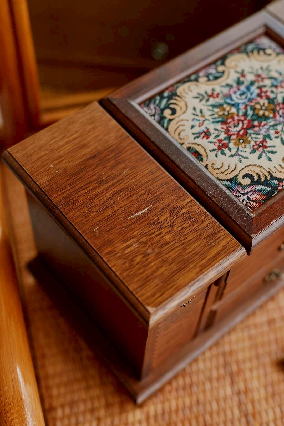 Rose Tapestry Jewel Chest
