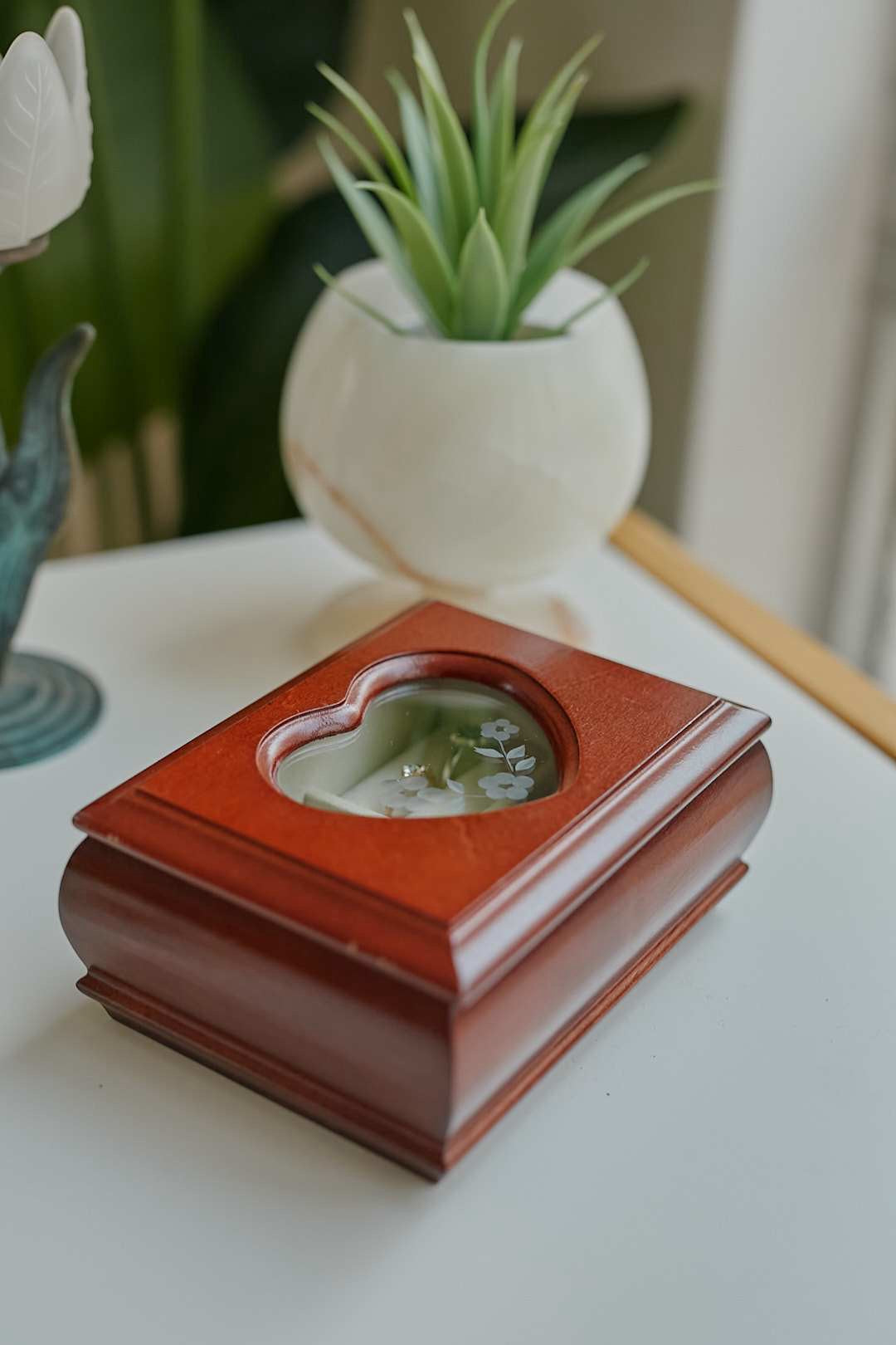 Heart Window Jewelry Box