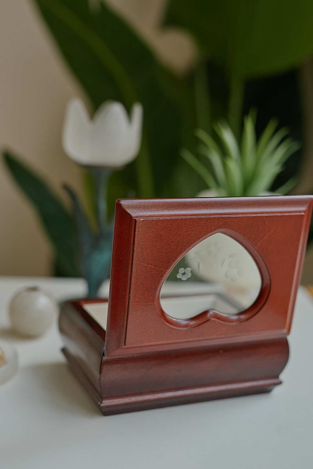 Heart Window Jewelry Box