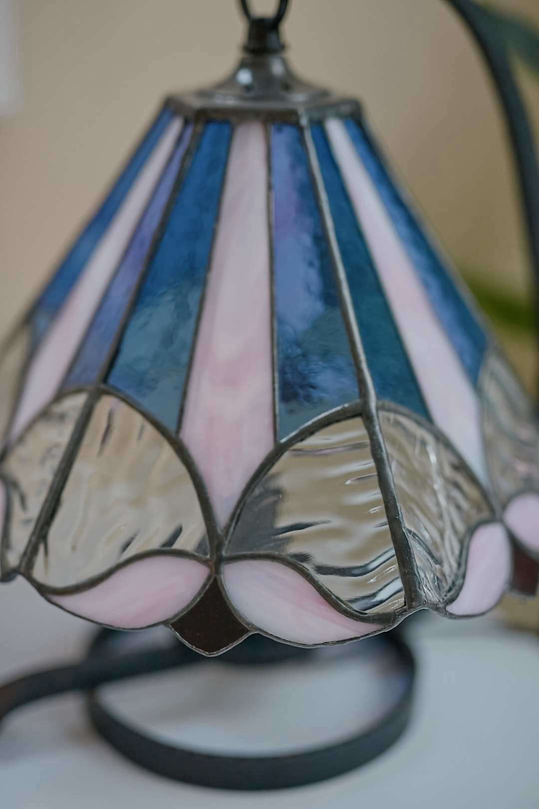 Hanging Stained Glass Lamp
