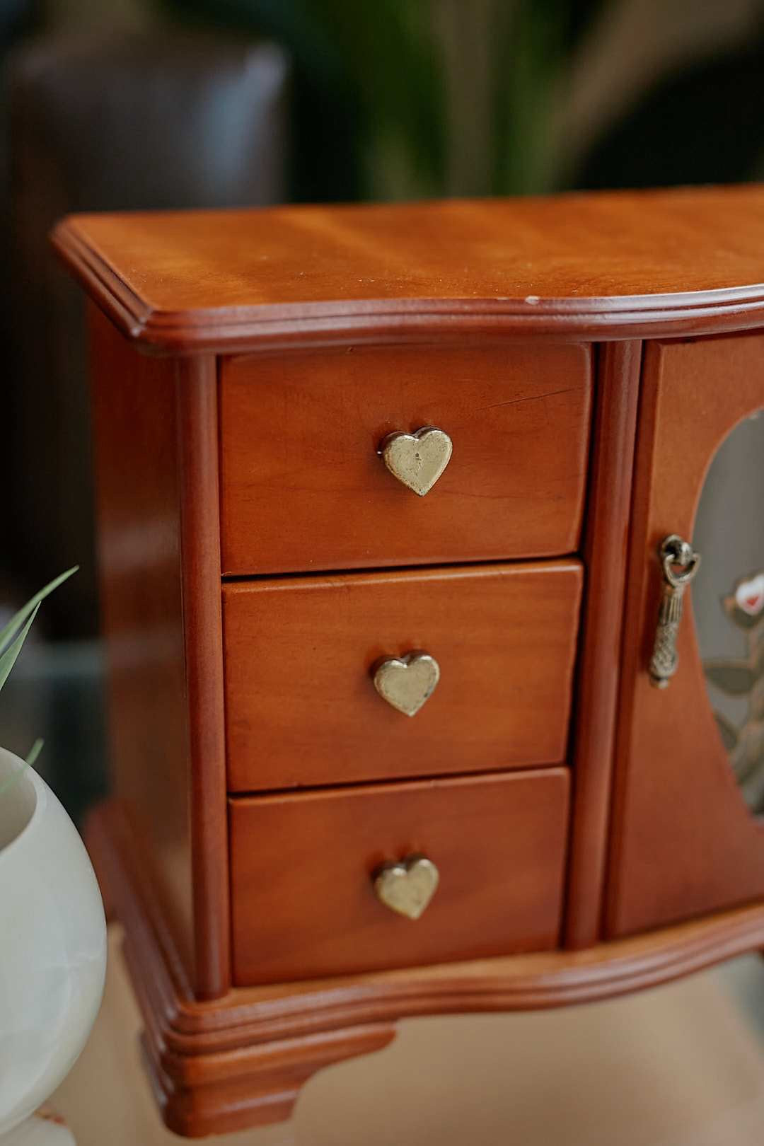 Heart Window Jewelry Box