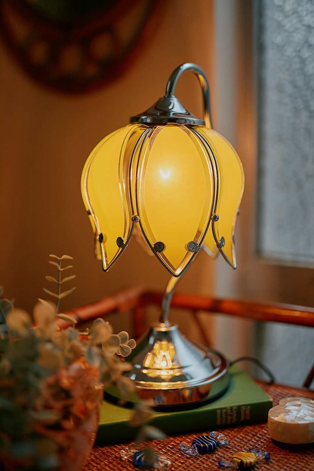 Yellow Petals Touch Sensor Lamp