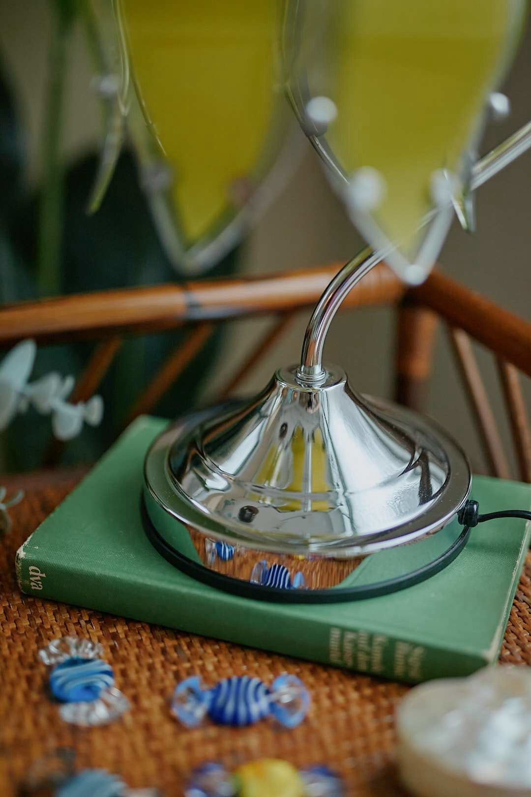 Yellow Petals Touch Sensor Lamp