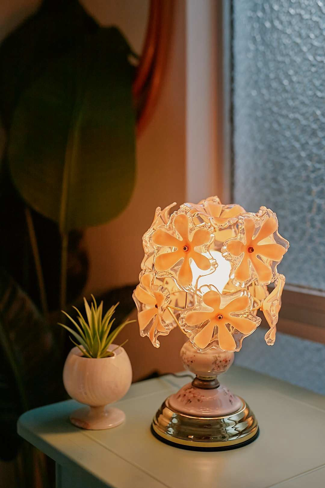 Peach Flower Touch Lamp