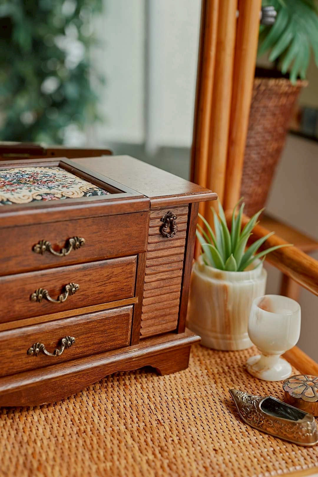 Rose Tapestry Jewel Chest