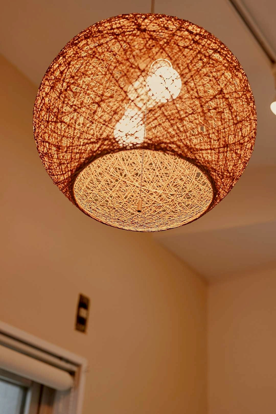 Abaca pendant light