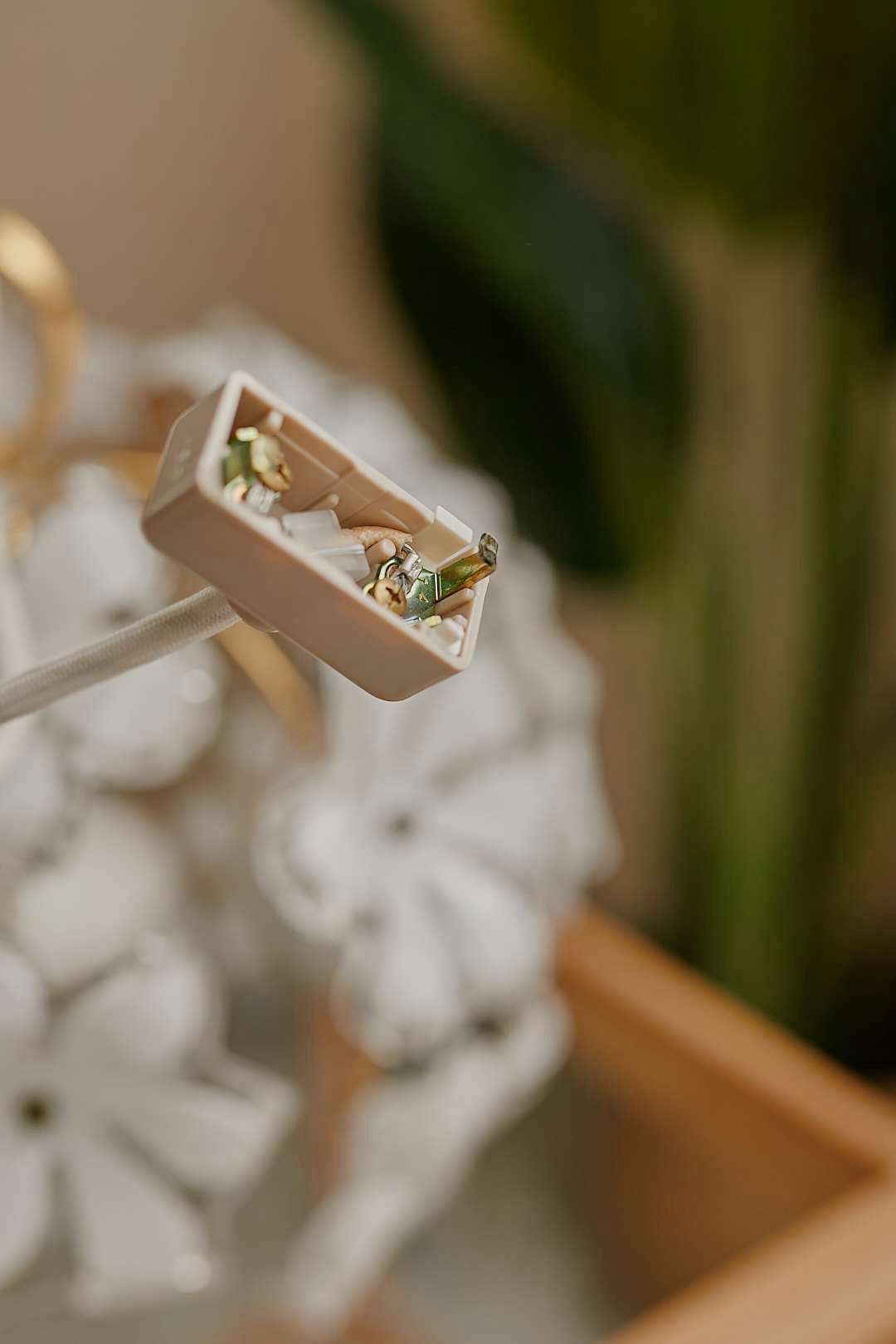Bloom Flower Pendant Light