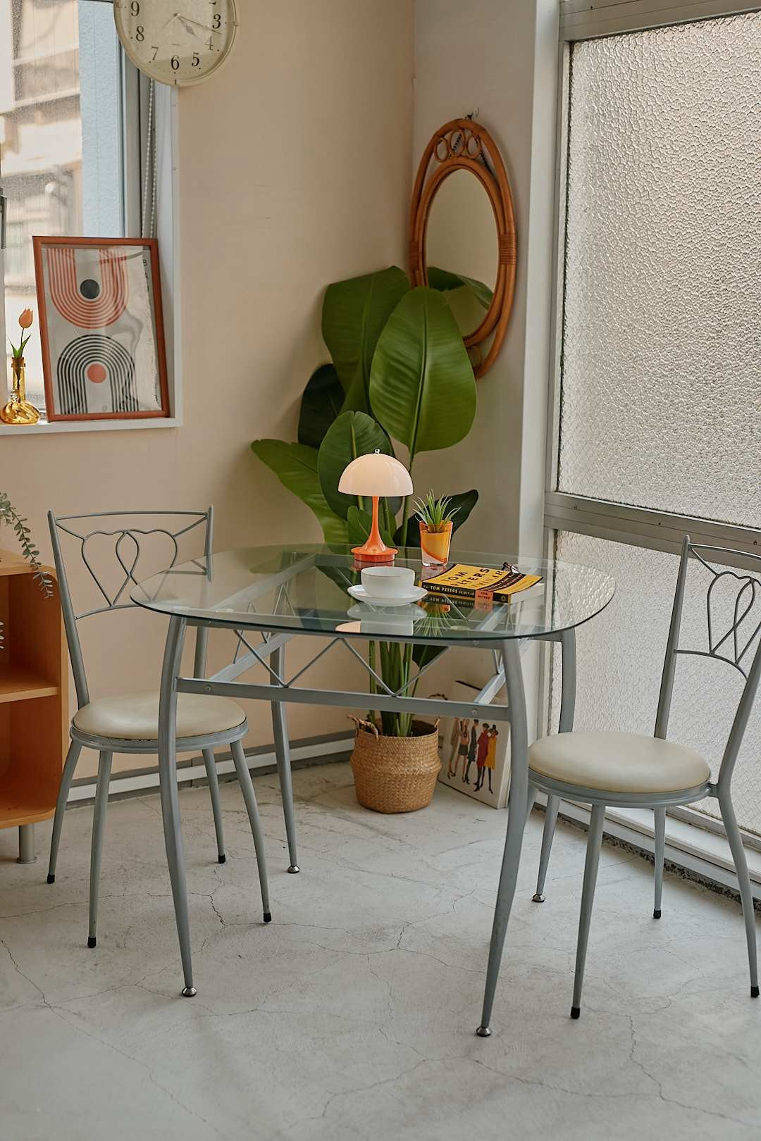 Heart Chair&Oval Glass Table Set