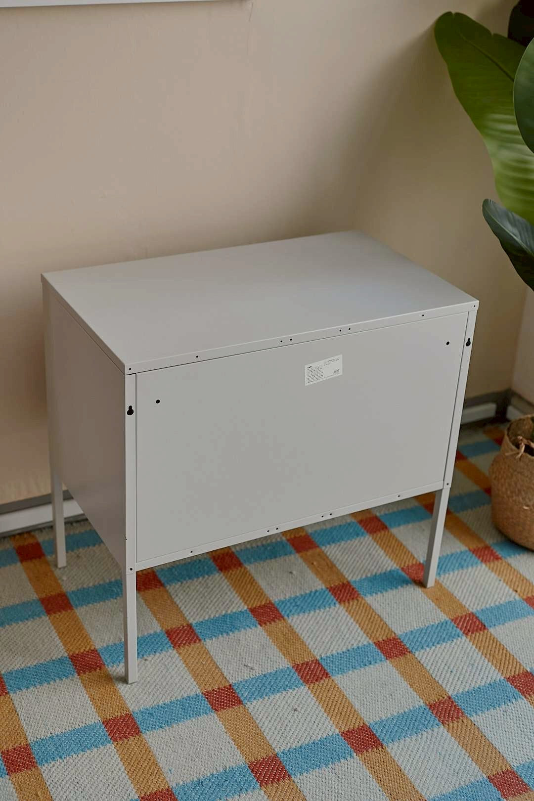 Soft Grid Cabinet