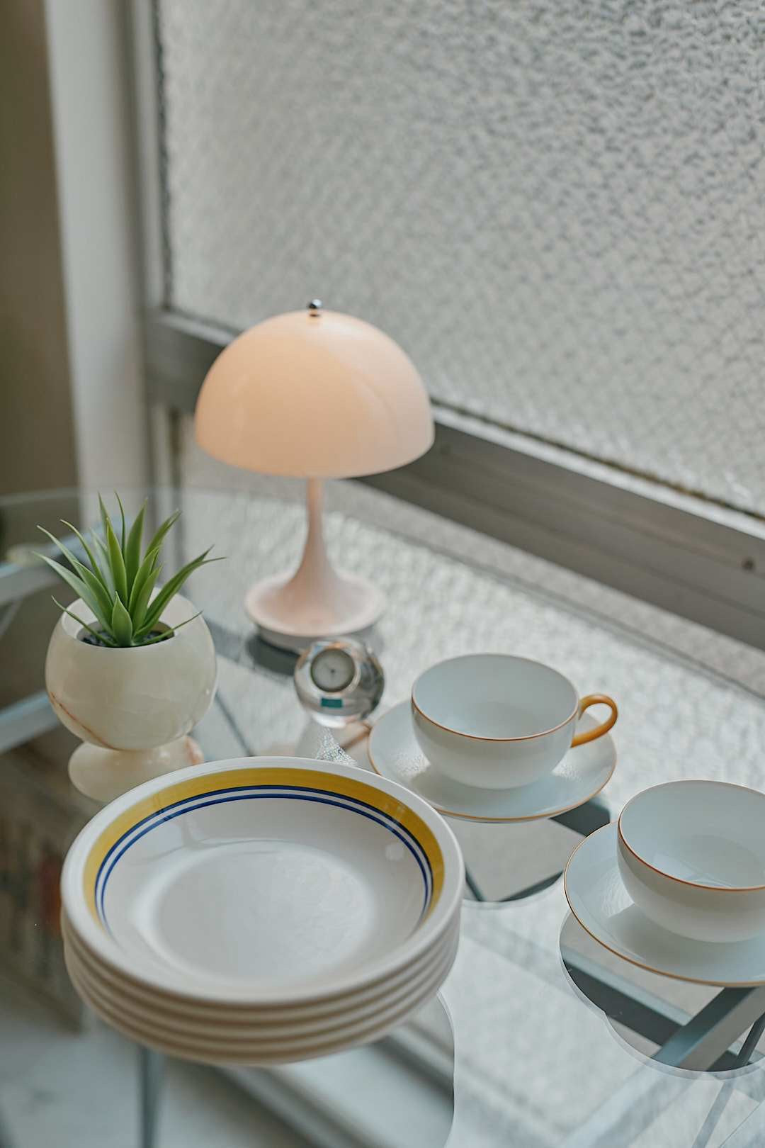 Circle Line Plate