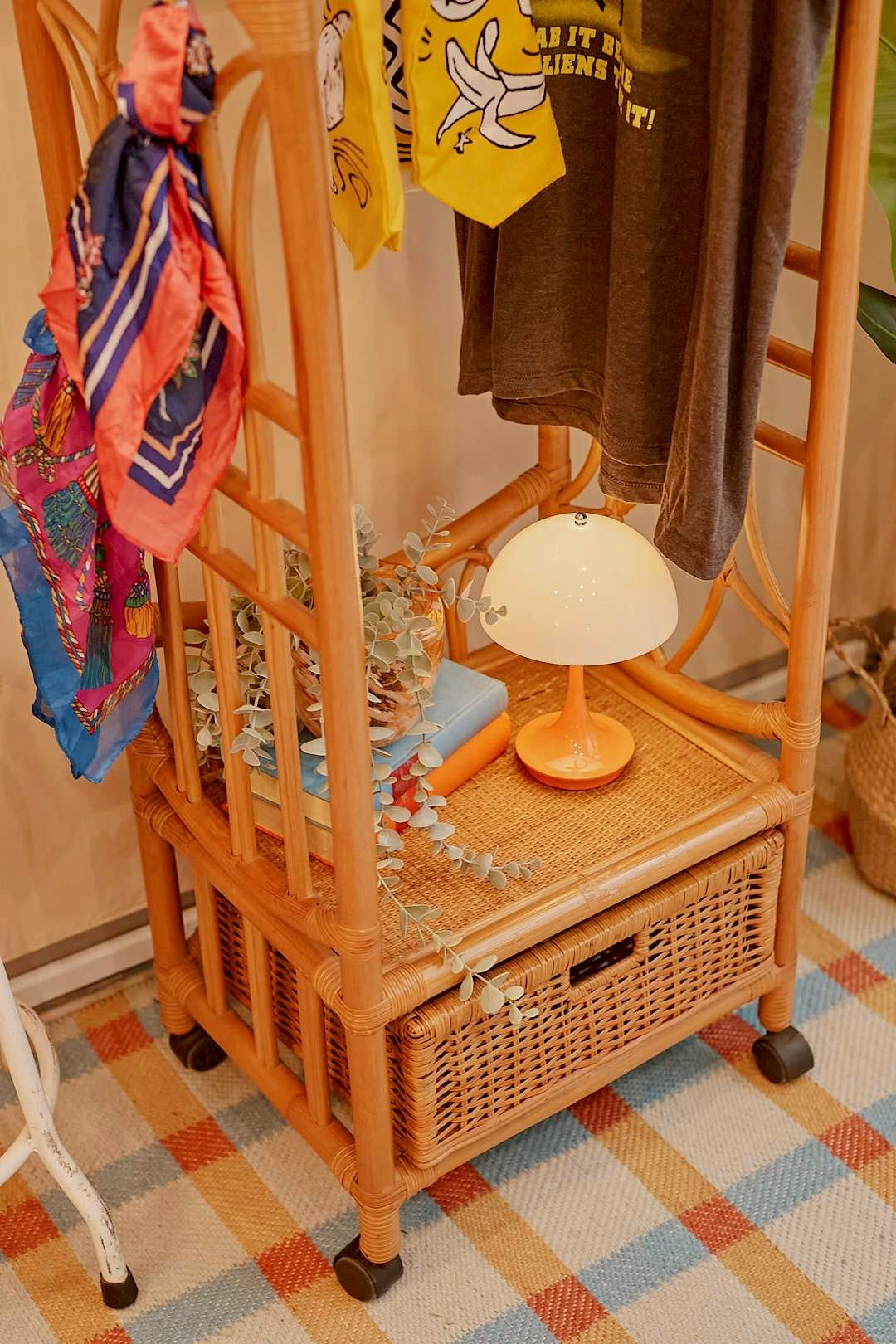 Rattan Mirror hanger rack