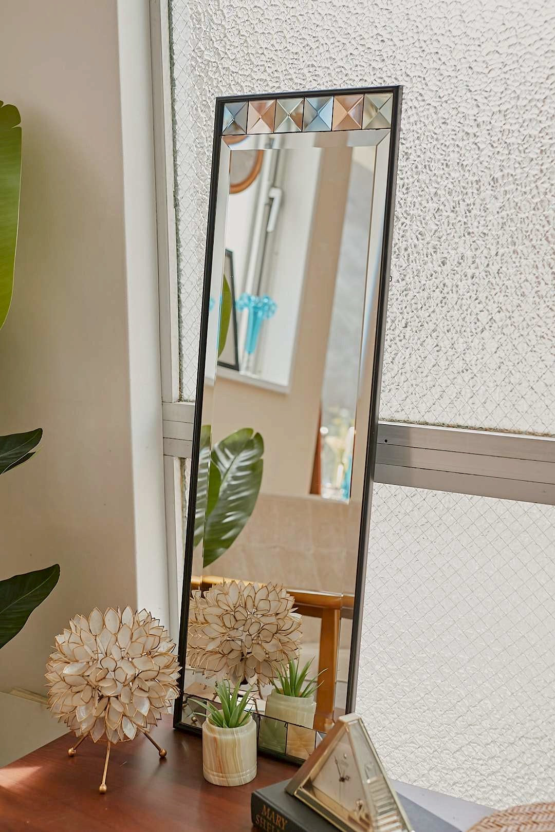 Prismatic Mosaic Mirror