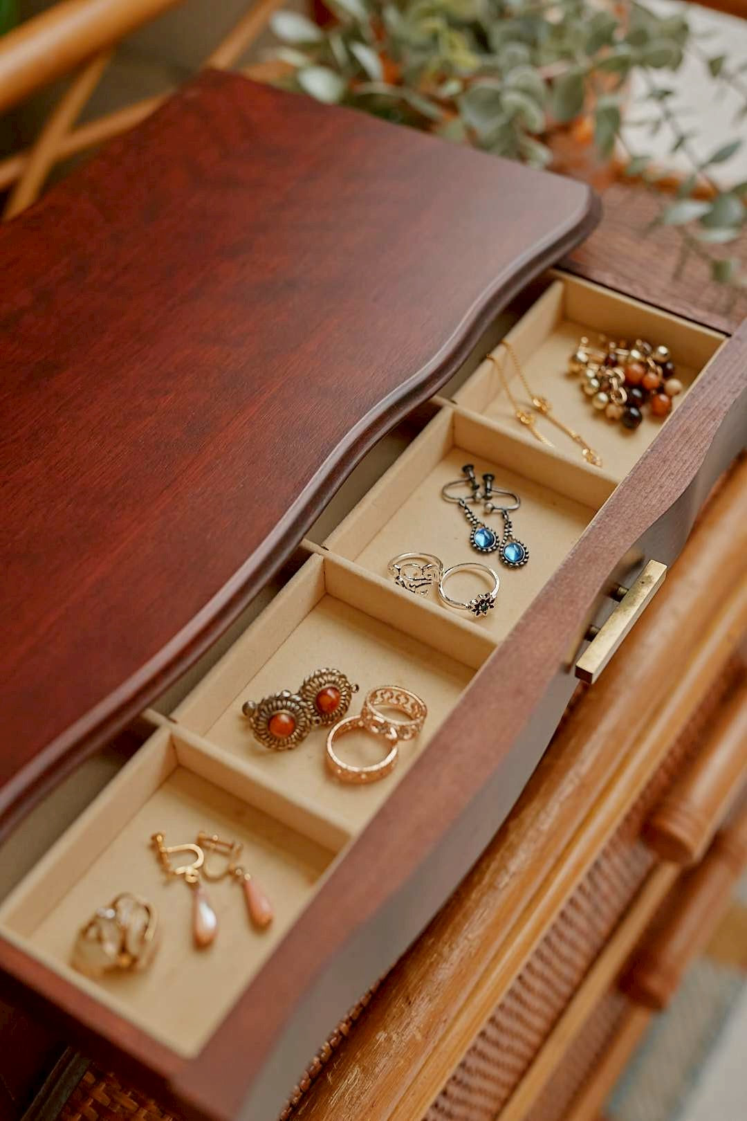 Classic Wood Accessory Box
