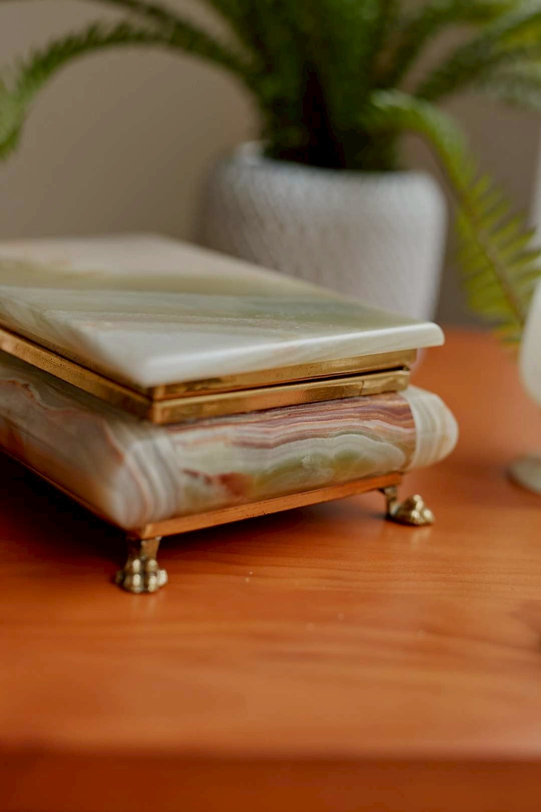 Onyx jewelry case